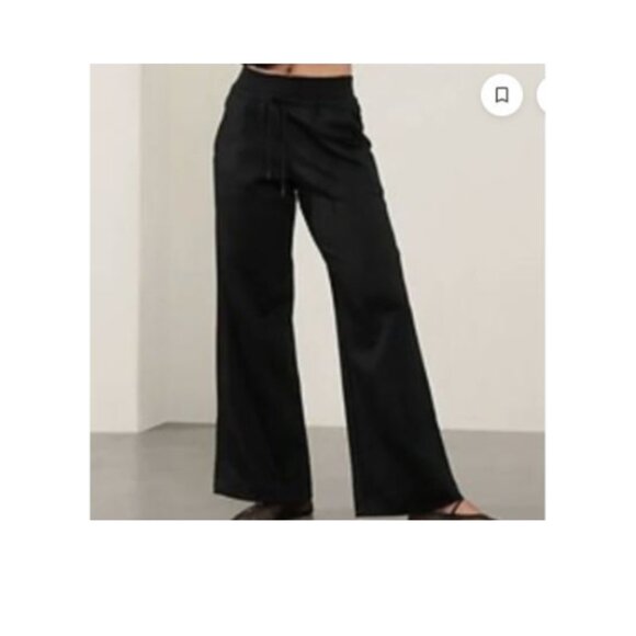Athleta Allure High Rise Pant (Wide Leg) - Size XSmall - NWT - Color: Black - Picture 4 of 5